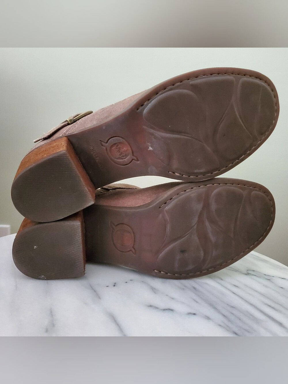 Born Royce Distressed Suede Leather Pull On Ankle Bootie Taupe 7.5 - Picture 10 of 10